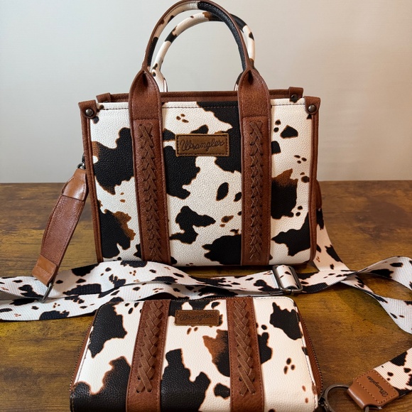 Wrangler Handbags - Wrangler Purse Brand New Never Used